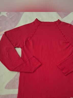 Nike Fushia Long Sleeve top, thick material, Size S Raglan Sleeves, White Swoosh